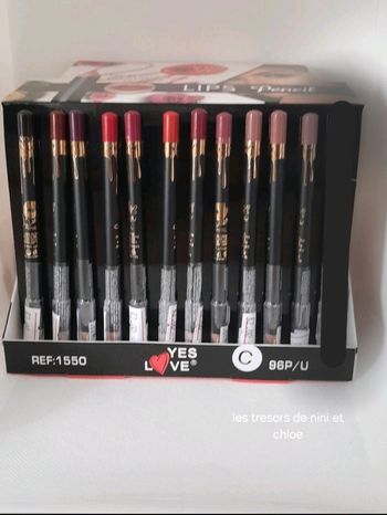 Crayon lèvres et yeux