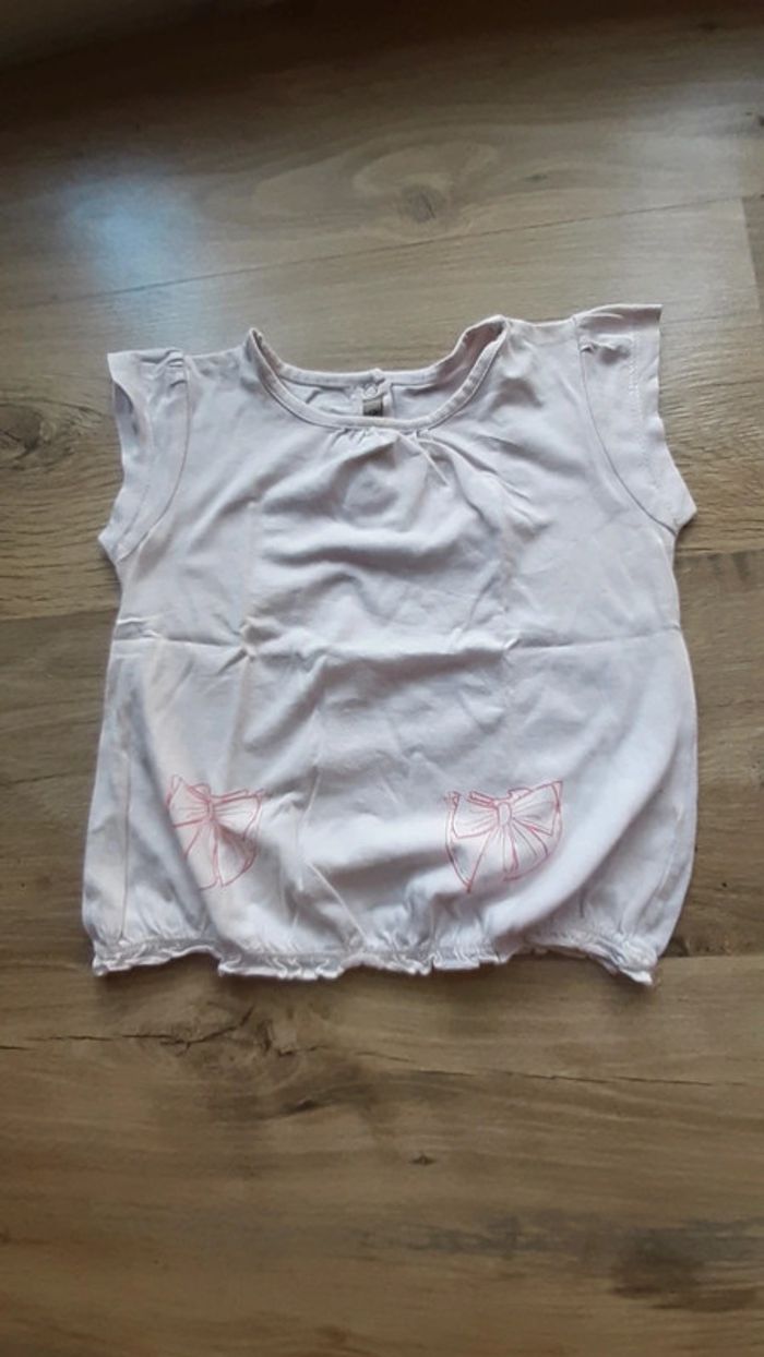 Tee-shirt manches courtes rose noeuds 23 mois