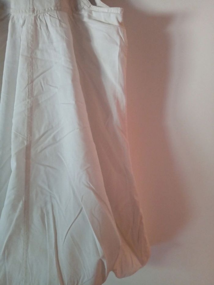 Jolie robe blanche. 12 ans - photo numéro 11