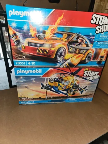 Voiture et hélicoptère playmobil