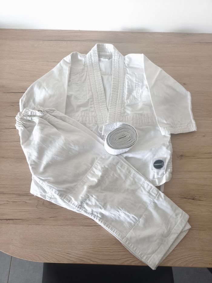 Kimono judo avec ceinture 110 cm ,5 ans