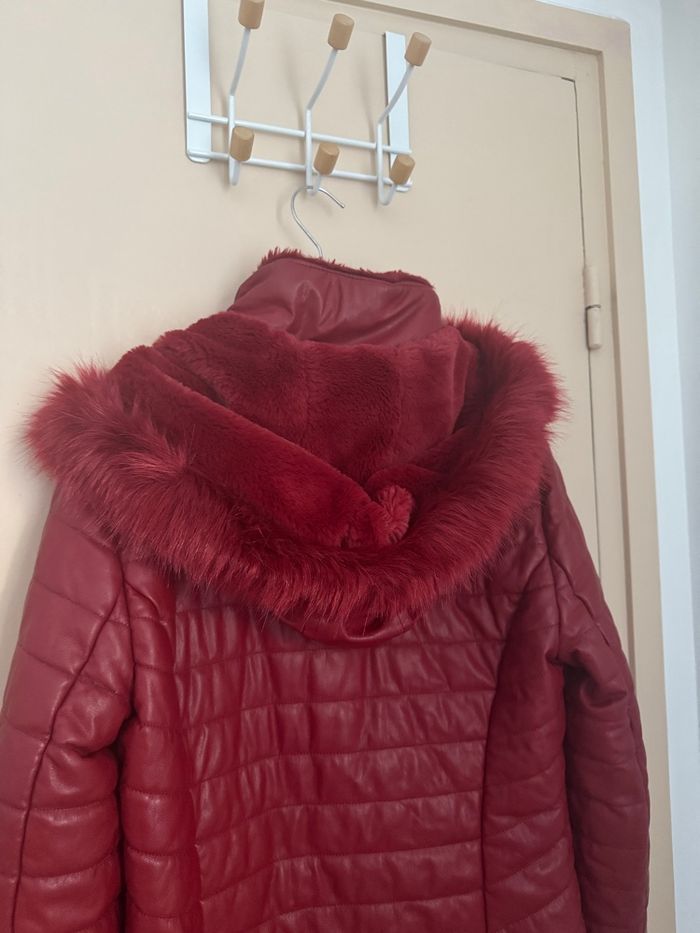 Doudoune/ Manteau matelassé fausse fourrure Bréal Rouge 38/M - photo numéro 2