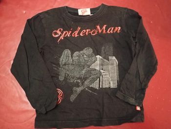 T-shirt spiderman 4 ans