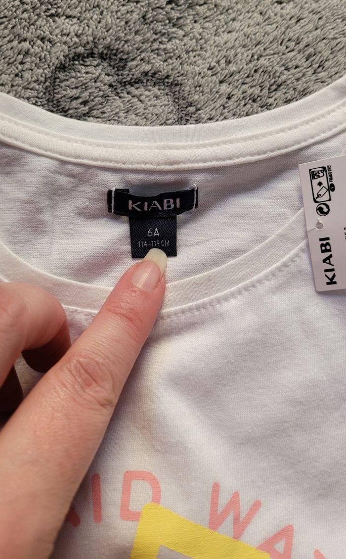 Tee-shirt noué - photo numéro 4