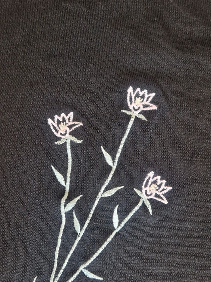 Haut noir, 40 - photo numéro 2