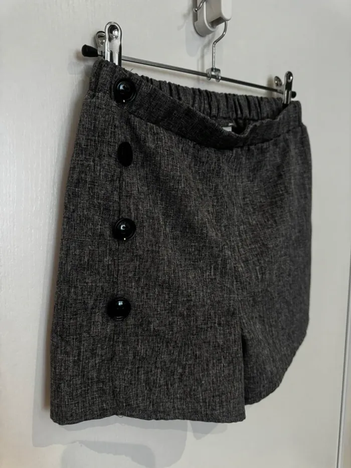 Jolie short hiver - photo numéro 3