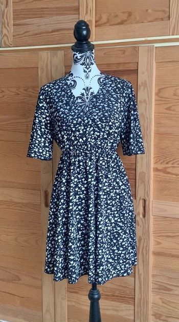 Jolie robe femme taille S