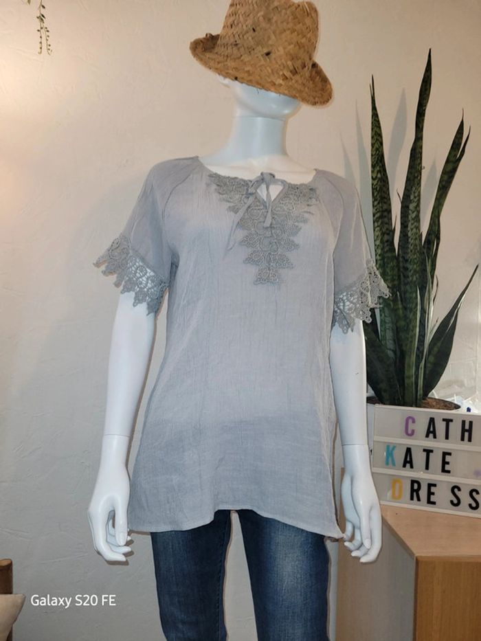 Haut broderies