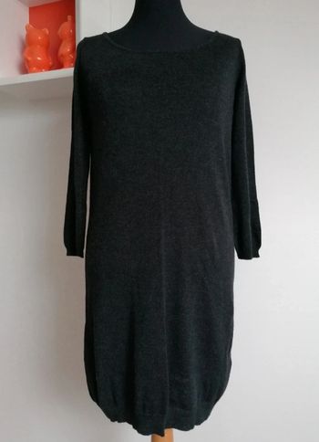 Robe en petites mailles avec boutons derrière Jennyfer taille 36