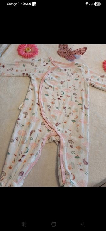 Pyjama bébé taille 6 mois