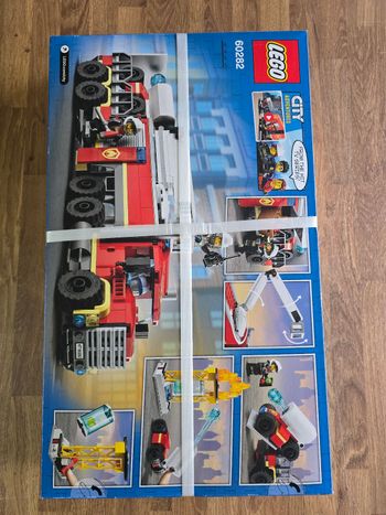 LEGO City 60282 - L'unité de commandement des pompiers