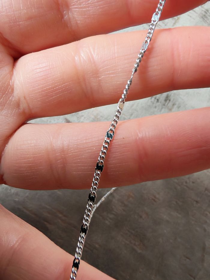 Chaîne fine maille altérnée argentée - photo numéro 4