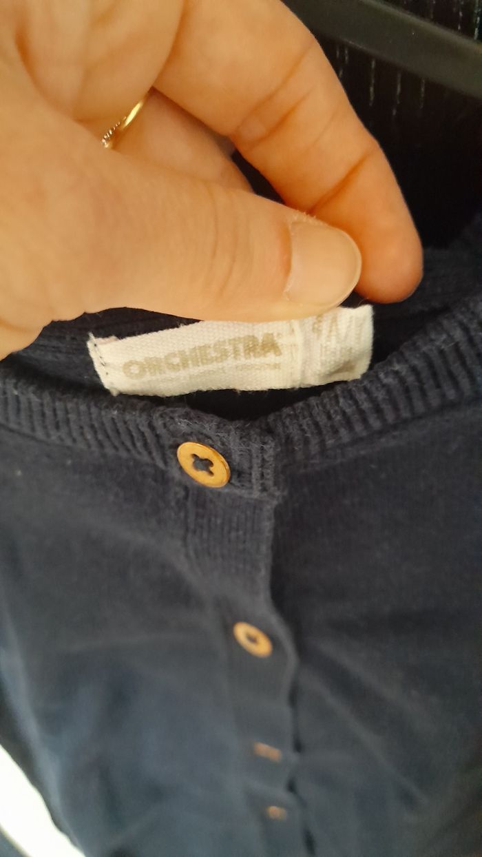 Lot gilets fille 4ans - photo numéro 3