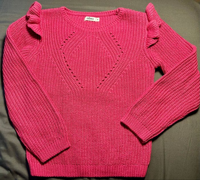 Joli pull chaud en acrylique taille 8 ans parfait état