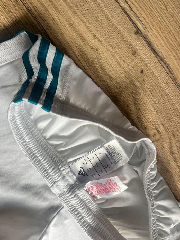 Short de sport adidas 12 ans - photo numéro 3
