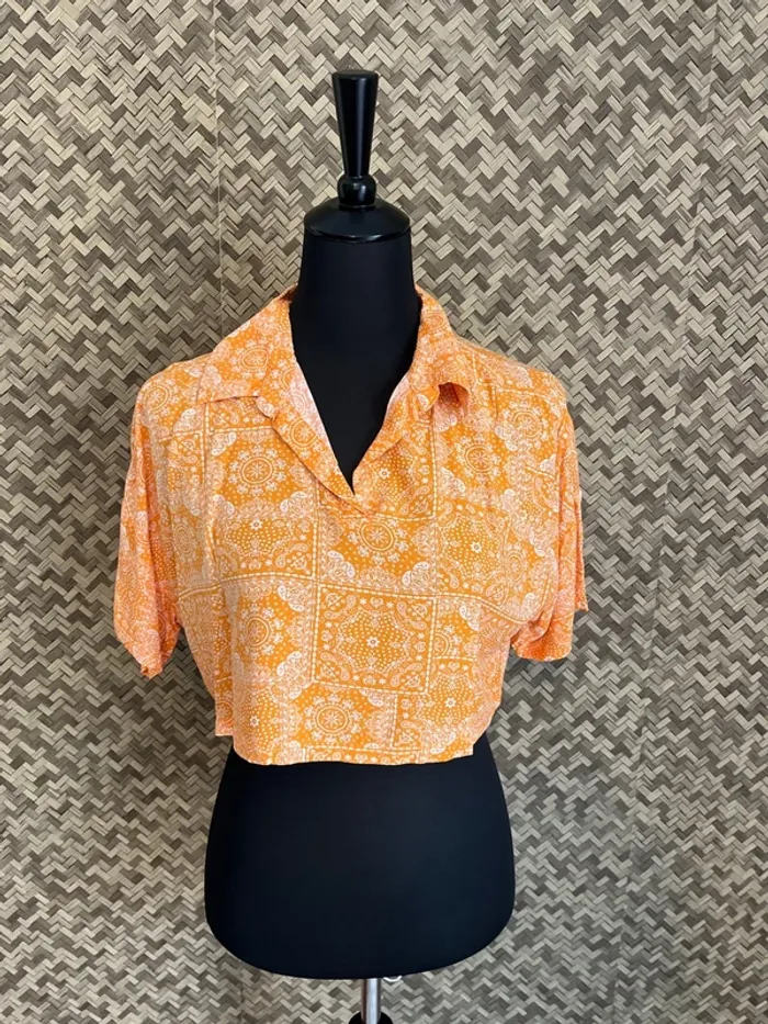 Blouse top court