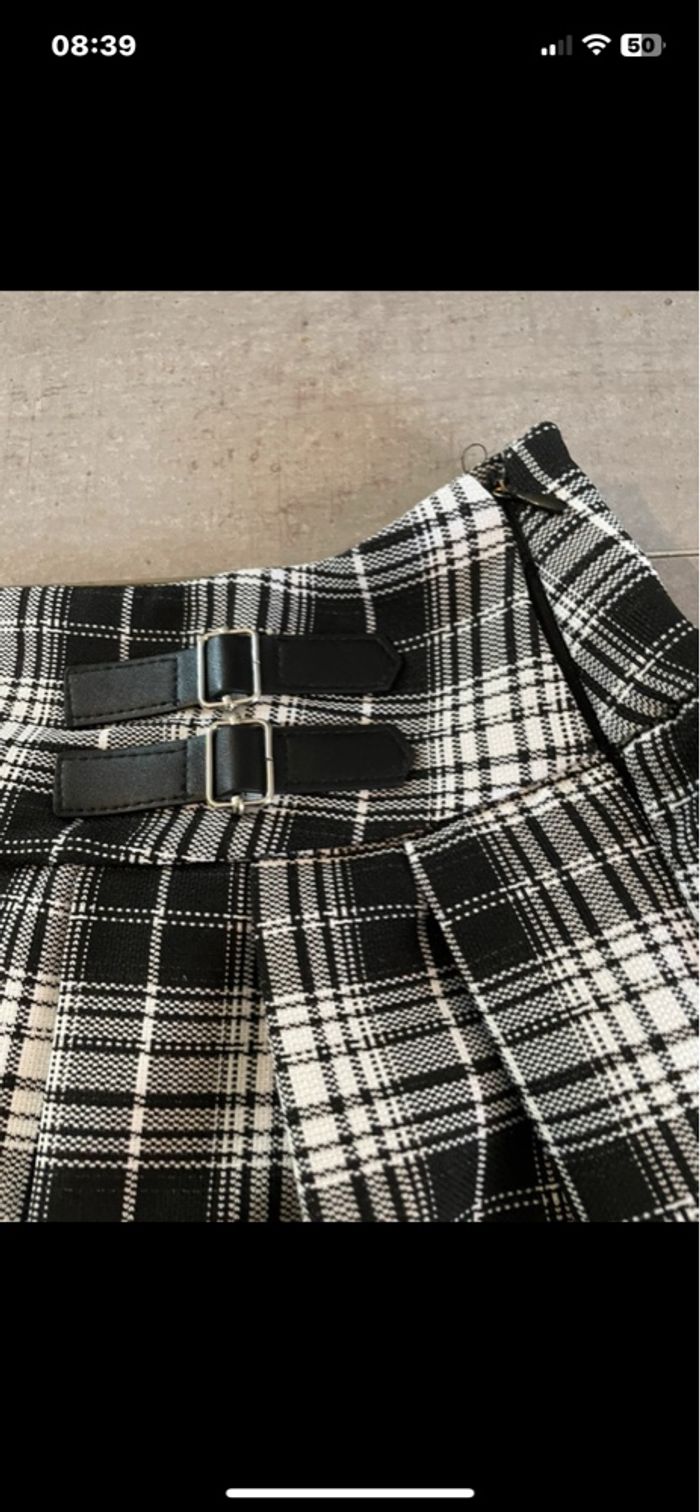 Jupe 10//11 ans - photo numéro 2