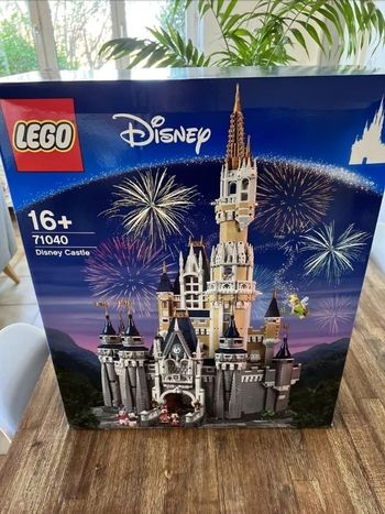 LEGO dysney Castle 71040
