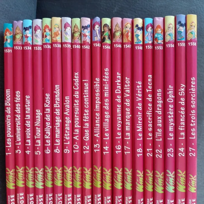 Lot 19 livres Winx Bibliothèque Rose - photo numéro 5
