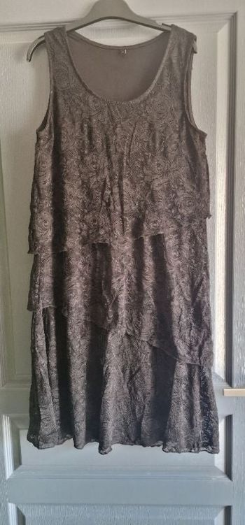 Robe noire dentelle