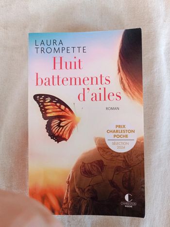 8 battements d'ailes. Laura trompette
