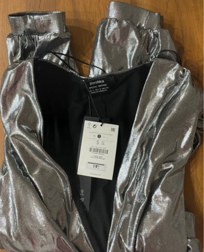 Haut manches longues Bershka - Taille S neuf avec étiquette - photo numéro 4