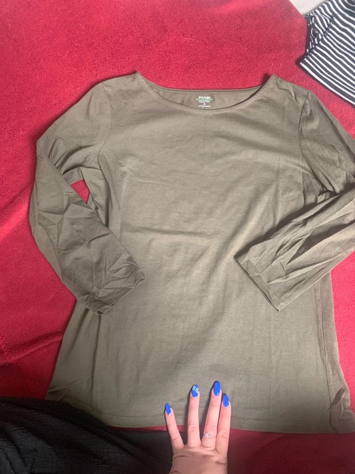 tee shirt