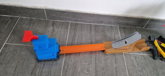 Valeur 50euros hotwheels city attaque du cobra - photo numéro 2