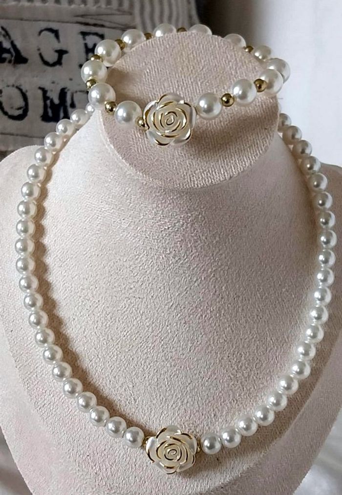 Parure perles camelia - photo numéro 2