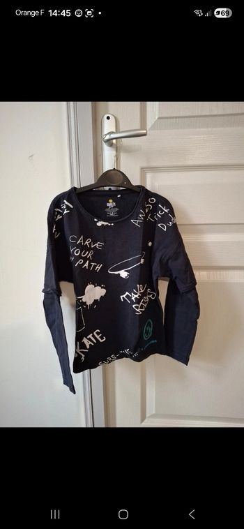 Tee-shirt manches longues 8 ans