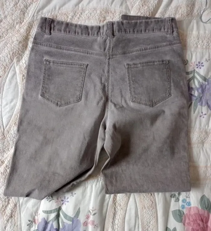 Pantalon taupe - photo numéro 3