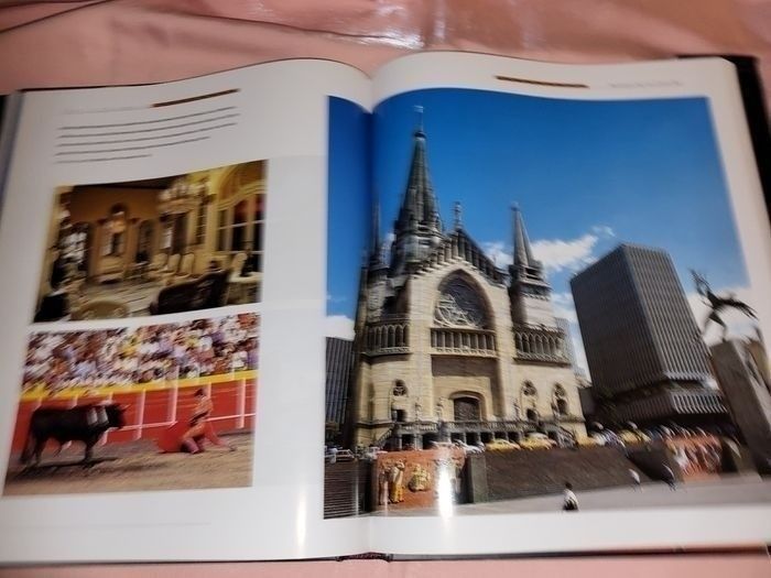 Gros livre "this is columbia" etat neuf non utilise - photo numéro 4