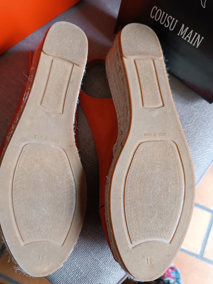 Chaussures ouvertes compensées neuves - photo numéro 3