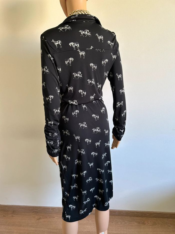 Robe noire et blanche imprimée mi longue WE taille S jamais portée - photo numéro 8