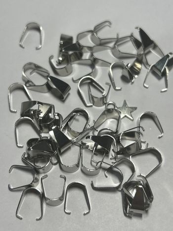 A786, lot bélières argentées en vrac