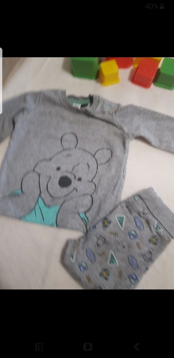 Ensemble bébé taille 12 mois