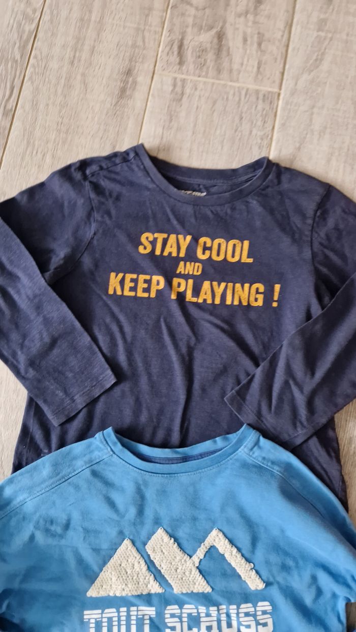 Lot de 4 tee shirts manches longues, taille 6 ans - photo numéro 3
