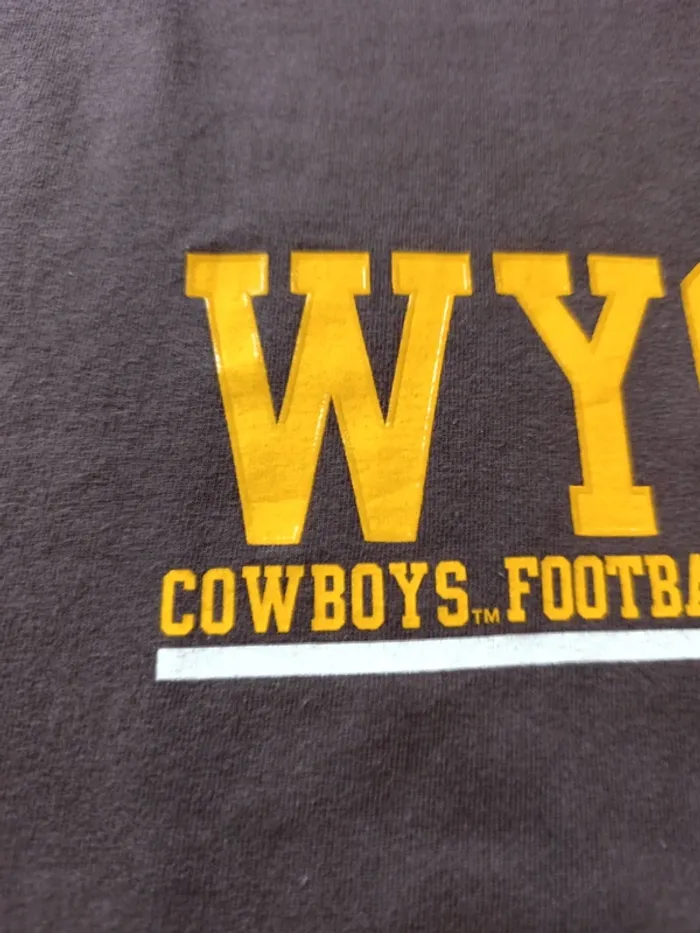 T-shirt vintage nike NCAA U Wyoming cowboy football Taille XL - photo numéro 4