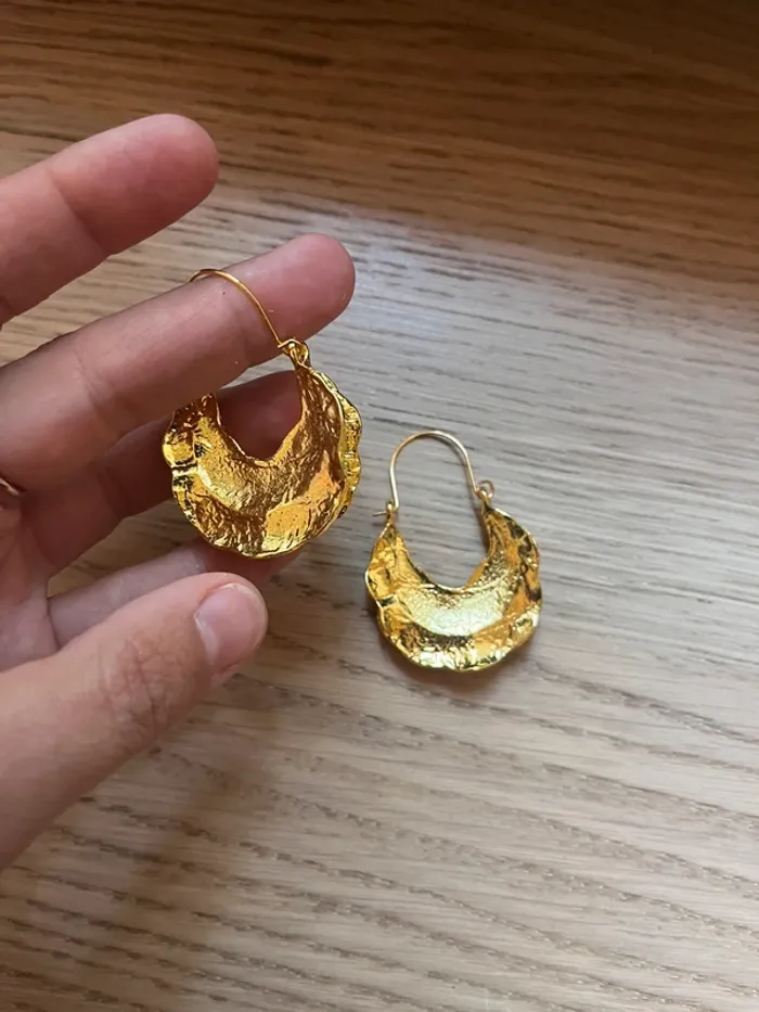 Créoles effet feuilles d’or martelées - photo numéro 7