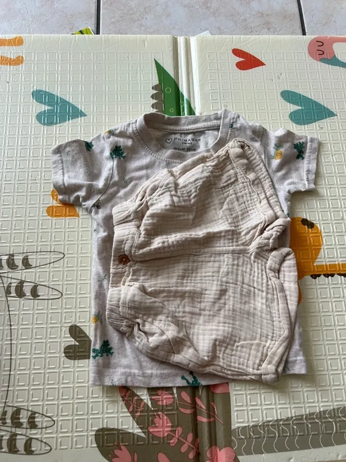 Lot vêtements bébé 18-24 mois – bon état - photo numéro 3