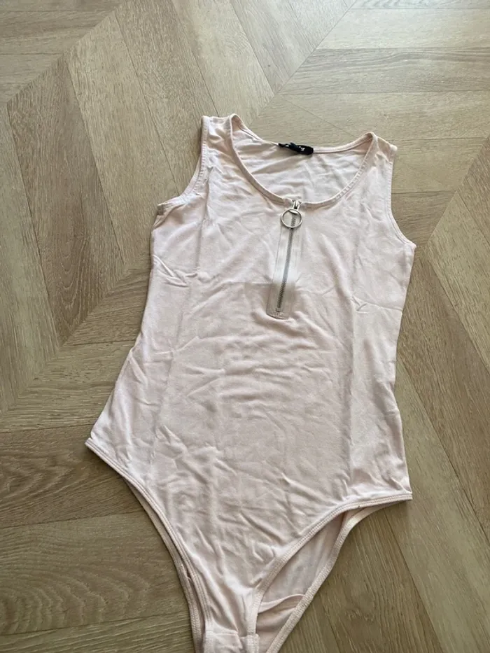 Body rose pale