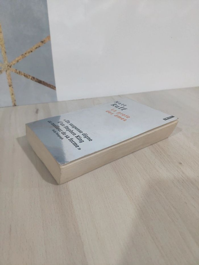 Livre poche la proie des âmes Ruff suspense digne de Stephen King - photo numéro 2