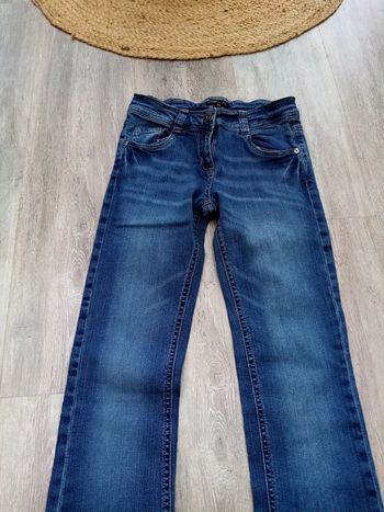 Jean 12A