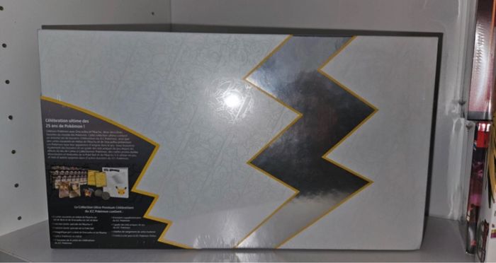 Display Pokémon 25 ans anniversaire - photo numéro 2