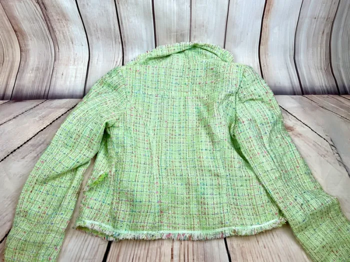 Veste style tailleur en tweed vert acidulé, doublure satinée, coupe courte et élégante XL - photo numéro 6
