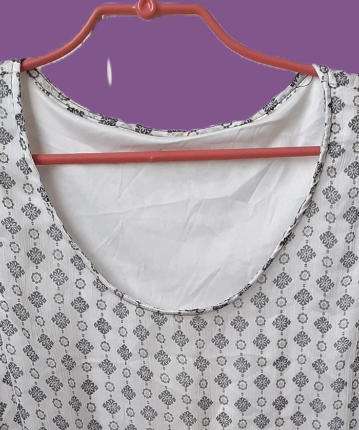 Blouse débardeur. Taille 40. Très bon état. - photo numéro 2