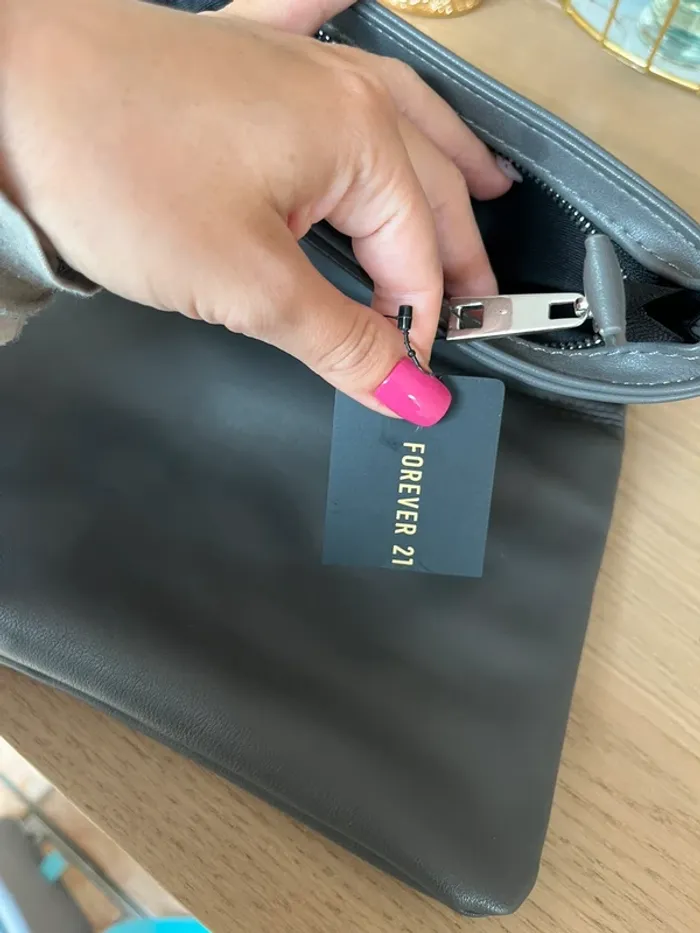 Pochette gris foncé - photo numéro 4