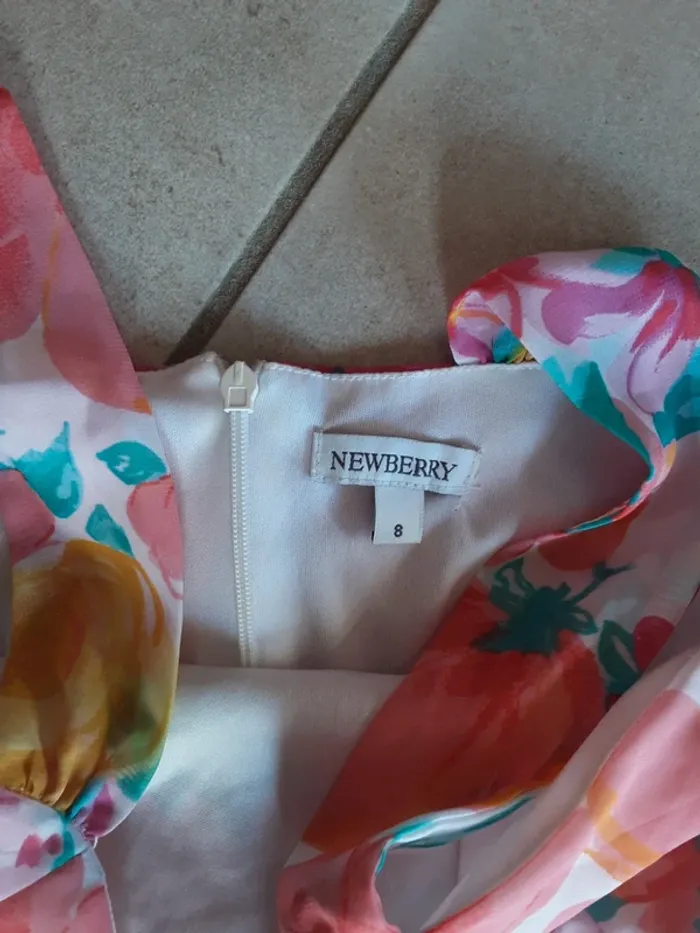 Robe fleurs été T. 8 ans - photo numéro 3