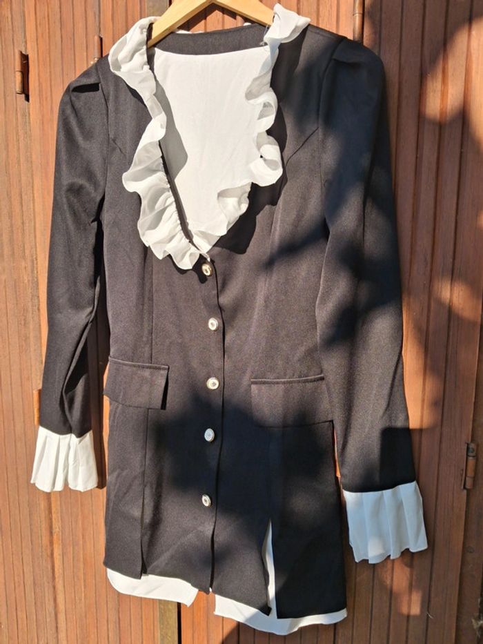 Robe chemise courte noire et blanche