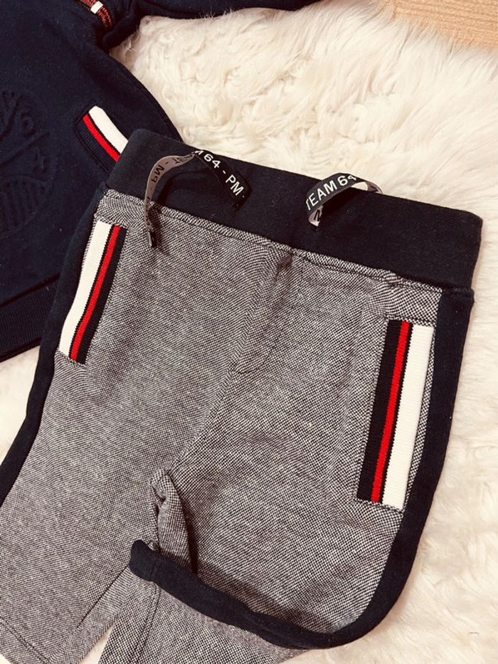 Taille 3 mois ensemble 2 pièces garçon C&A bleu marine * jogging * 💙 - photo numéro 2